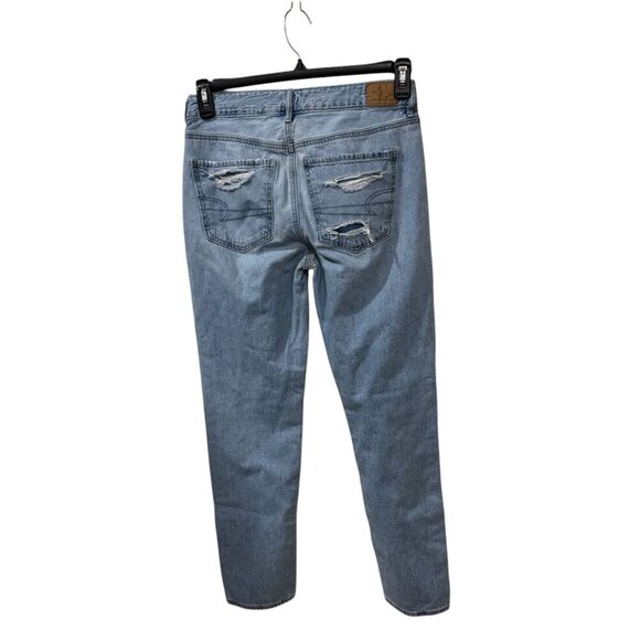 American Eagle Distressed Light Wash tomgirl Jeans Womens Size 2 Denim Casual We - Picture 6 of 10